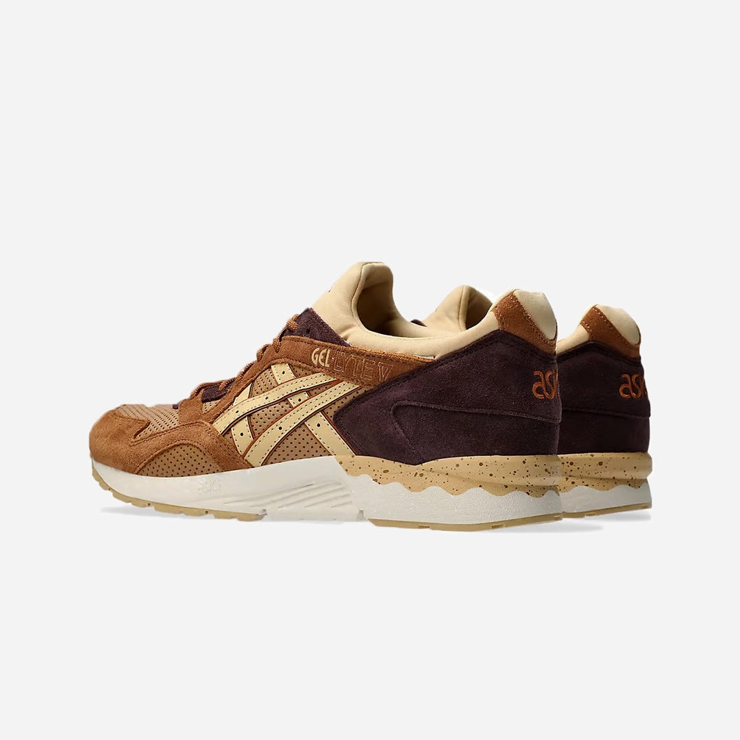 Asics | GEL-LYTE V  { CAMEL/BROWN