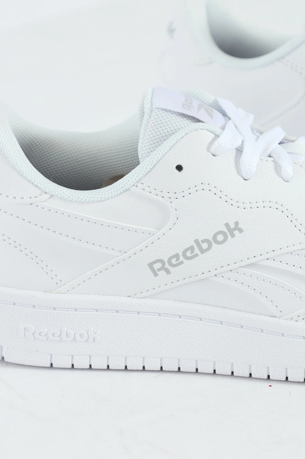 BB1100 Sneaker - White
