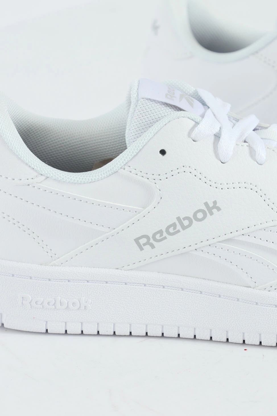 BB1100 Sneaker - White