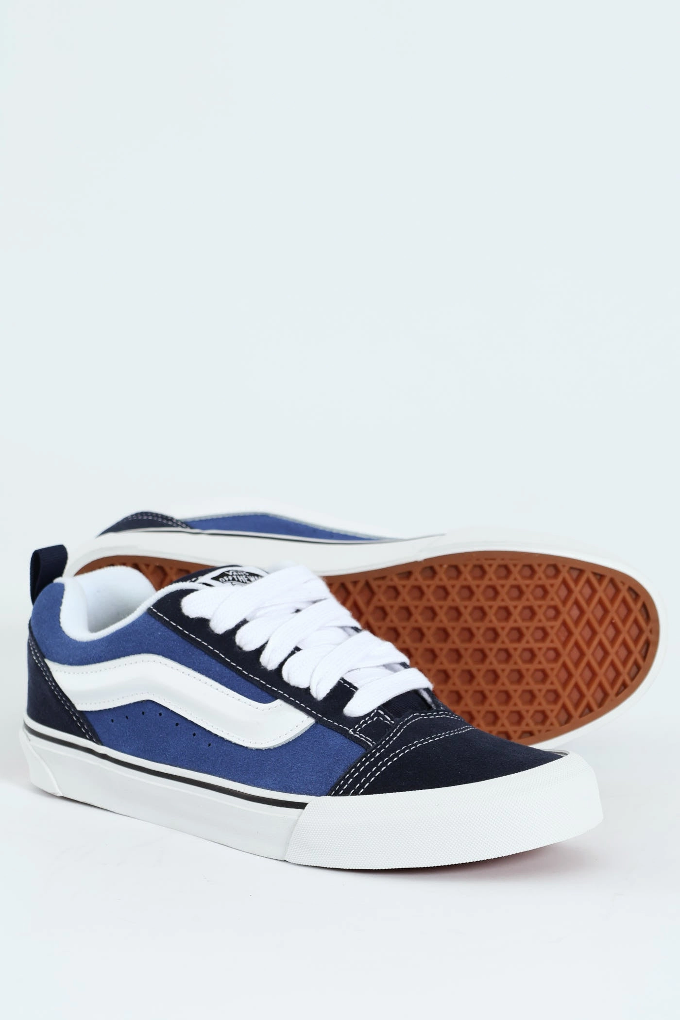 Knu Skool Chunky Lace Up Sneaker - Navy/White