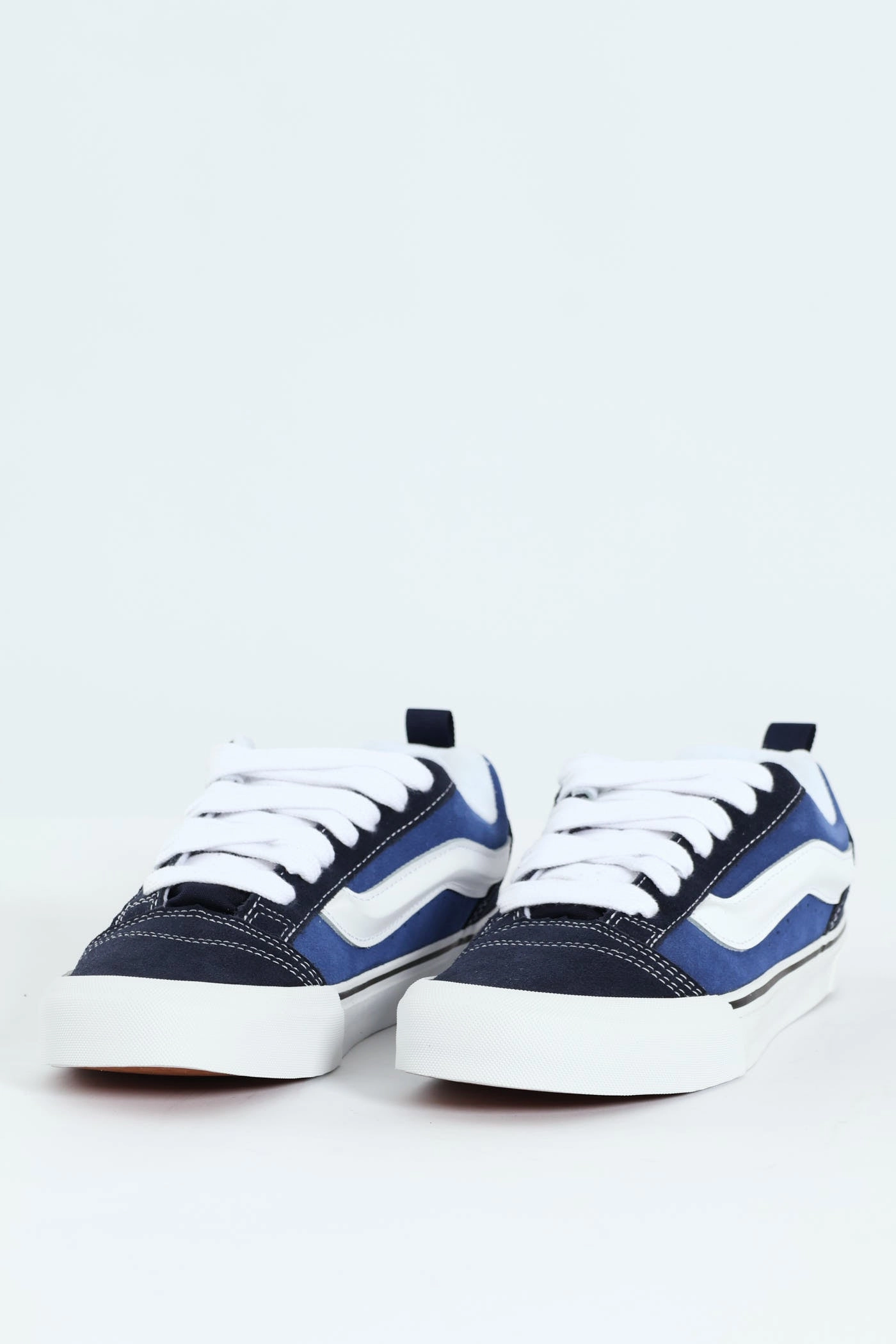 Knu Skool Chunky Lace Up Sneaker - Navy/White