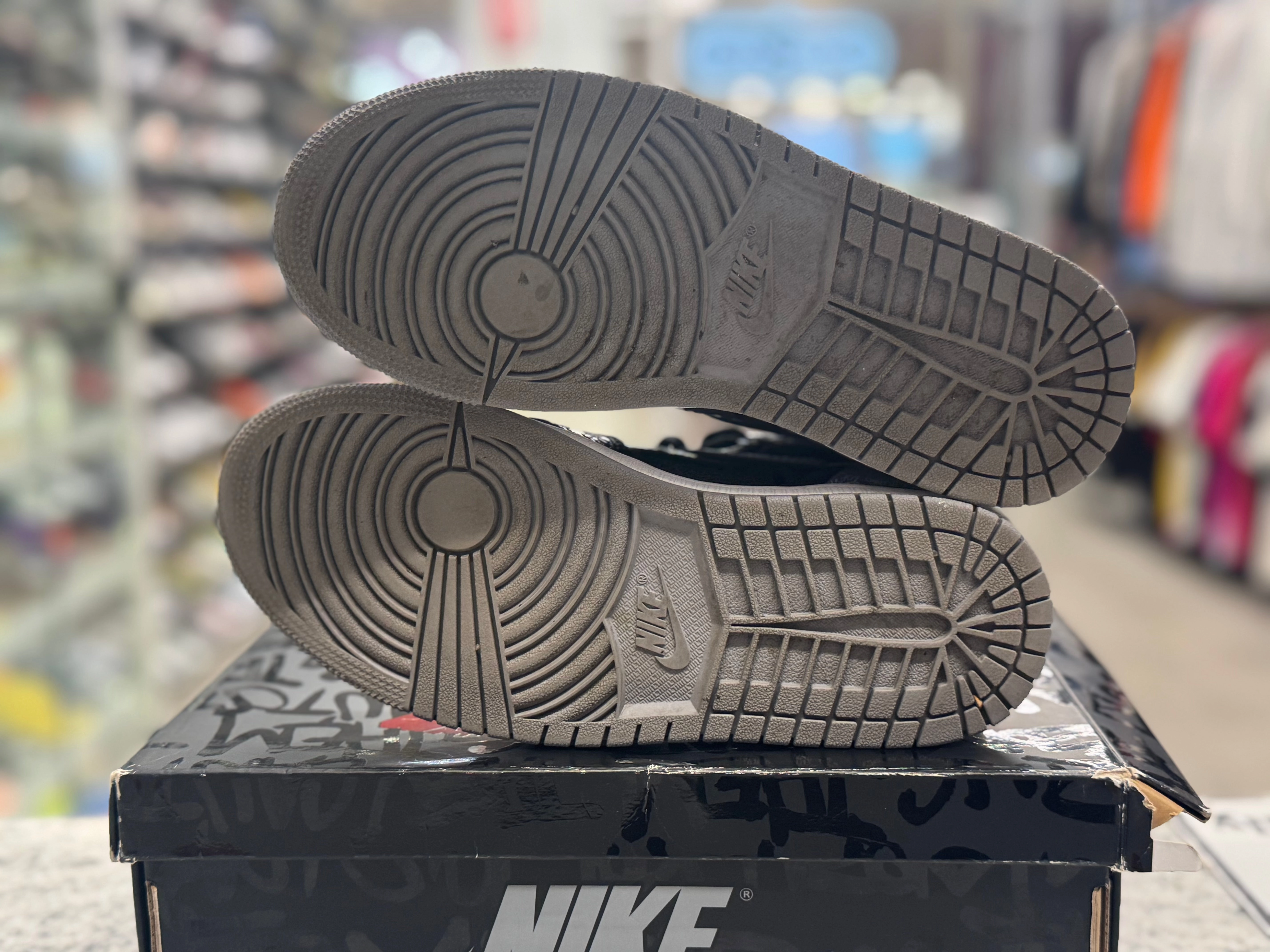 PRE OWNED Air Jordan Retro 1 Rebellionaire