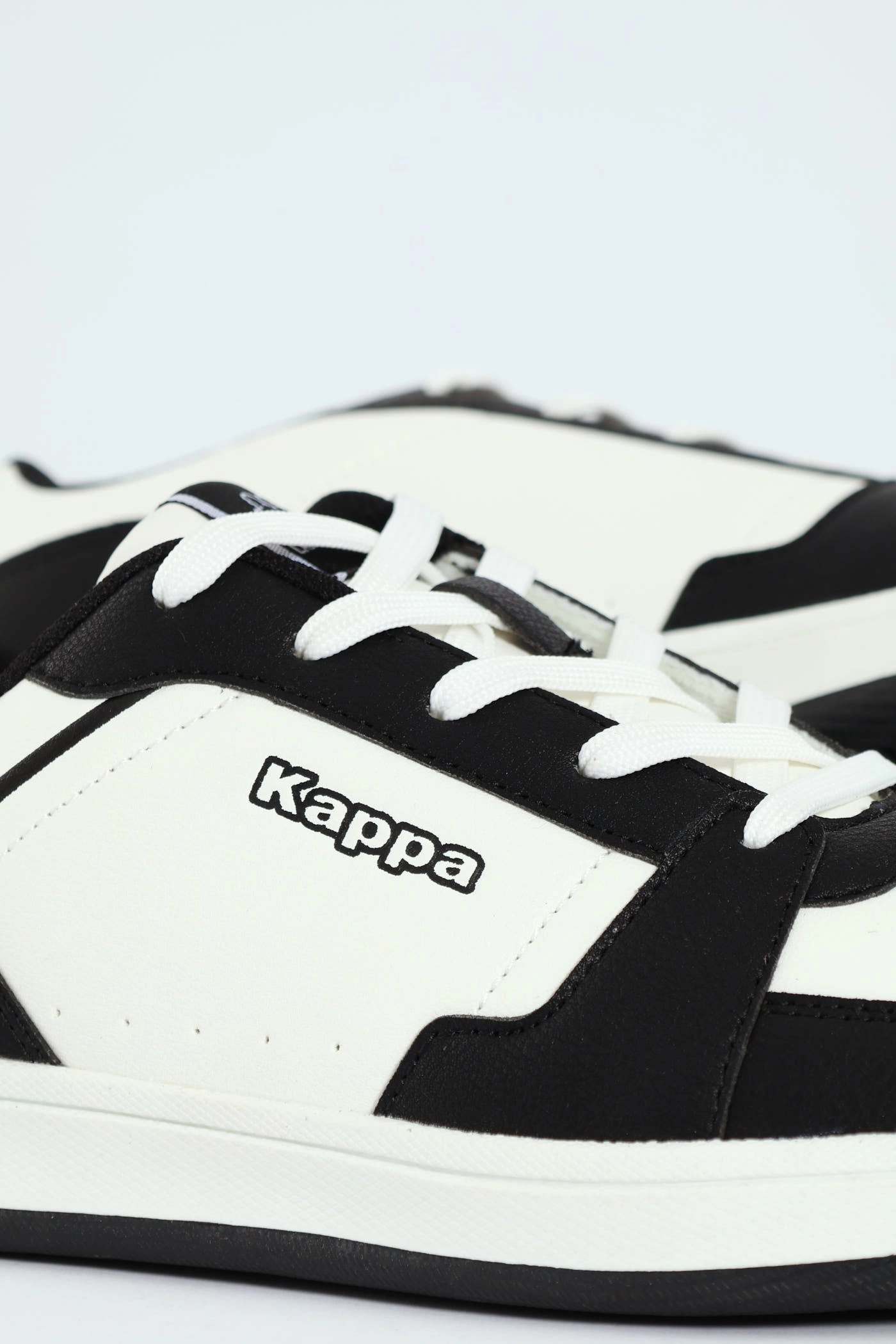 Shay Colour Blocked Sneaker - White/Black