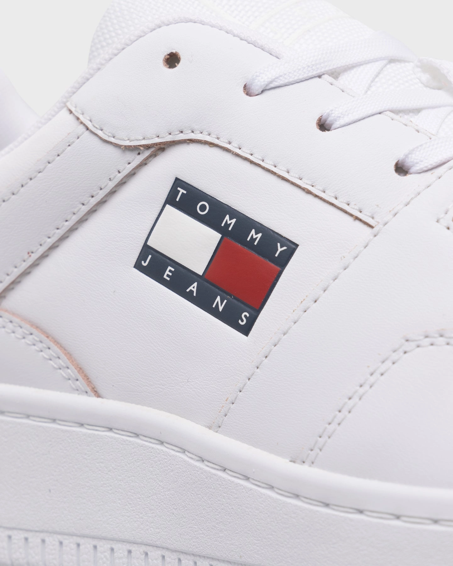Tommy Jeans Etch Basket Whte