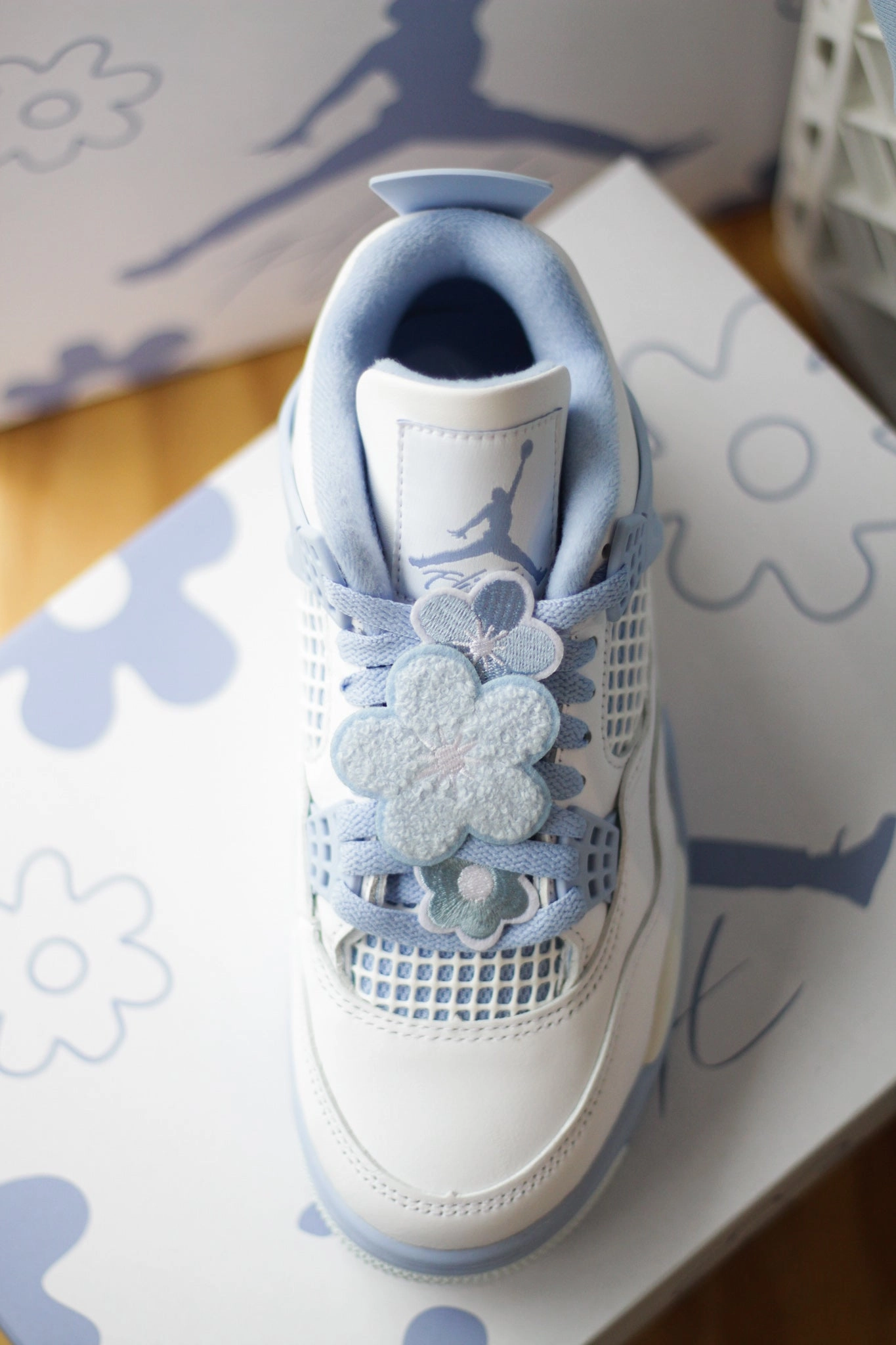 W AIR JORDAN 4 RETRO WHITE/ALUMINUM-BLUE TINT-OIL GREEN