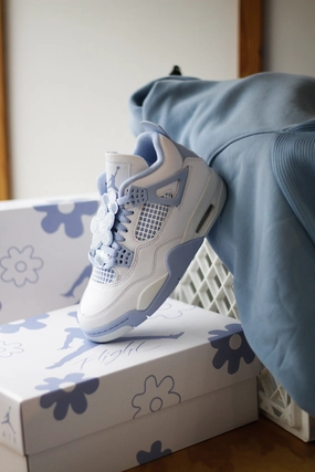 W AIR JORDAN 4 RETRO WHITE/ALUMINUM-BLUE TINT-OIL GREEN